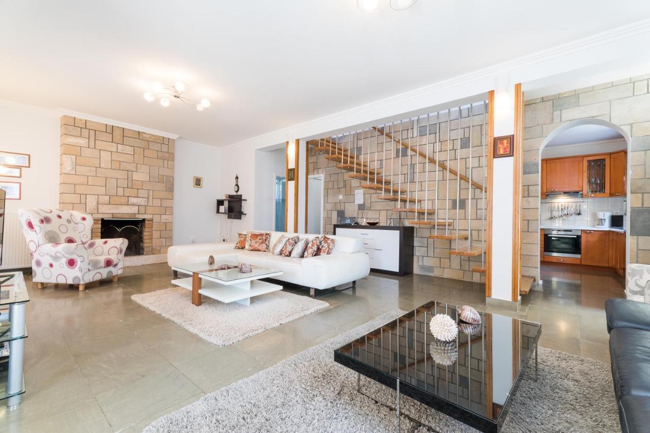 Waterfront Villa With Pool Vela Luka Εξωτερικό φωτογραφία