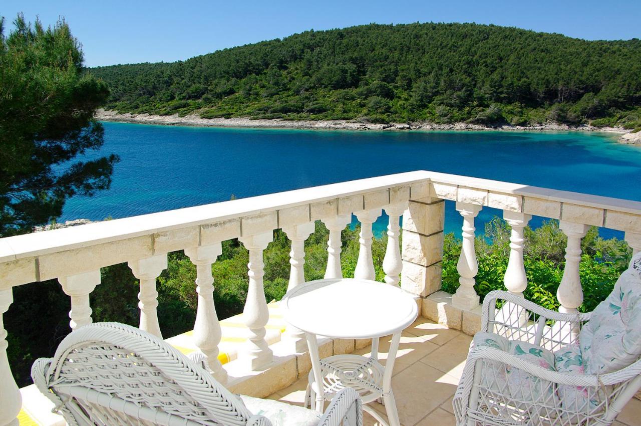 Waterfront Villa With Pool Vela Luka Εξωτερικό φωτογραφία