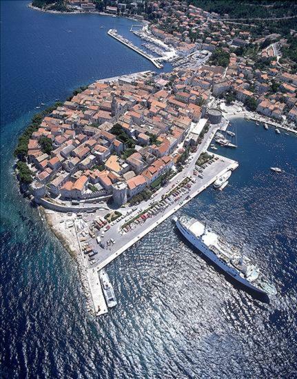 Waterfront Villa With Pool Vela Luka Εξωτερικό φωτογραφία